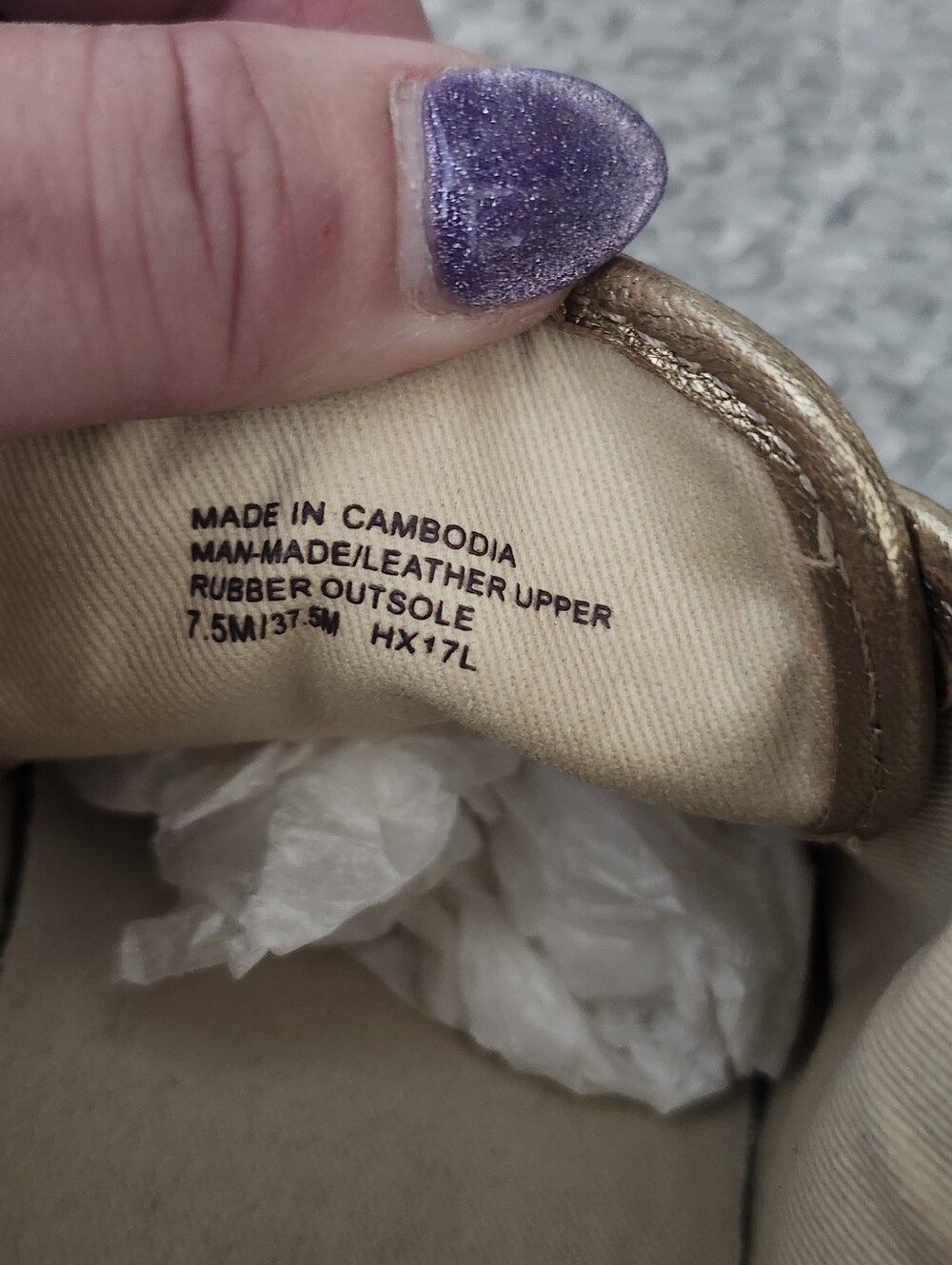 😻 3/$30 Size 7.5 Michael Kors Sneakers - Picture 9 of 9